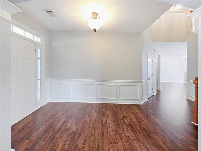 Building Photo - 5425 Fieldfreen Dr