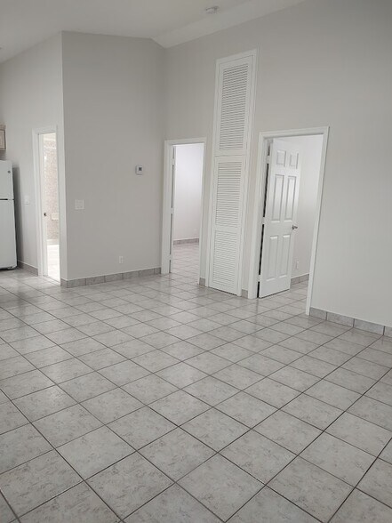 Building Photo - 1504 Flagler Ave