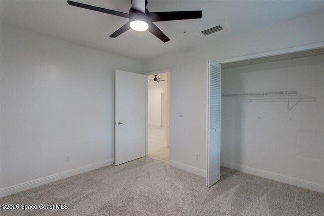 Building Photo - 7667 N Wickham Rd