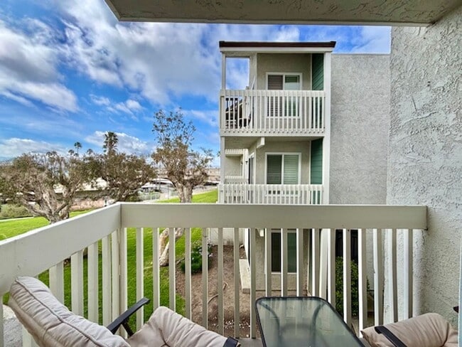 Building Photo - 2 Bedroom + 1.5 Bathroom Condo | Anacapa View | Monthly Furnished Rental