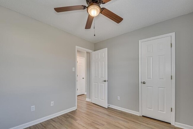 Building Photo - 3390 Monte Carlo Dr