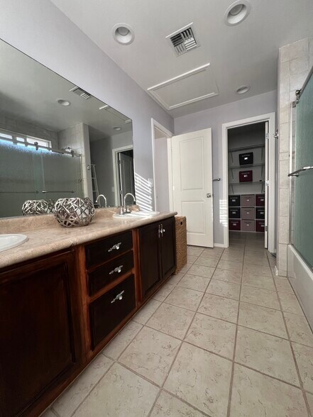 Building Photo - 106 Nokekula Loop