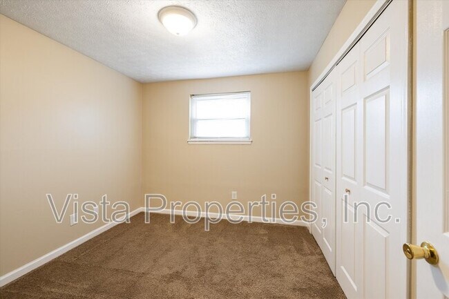 Building Photo - 4119 Glen Hill Manor Dr