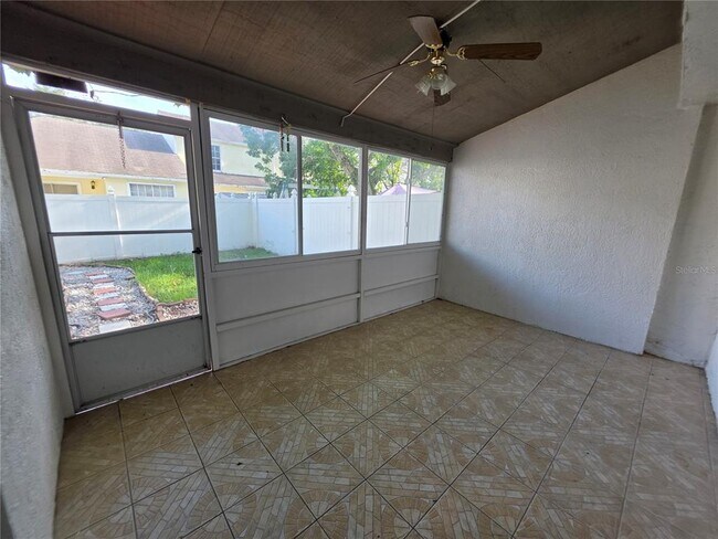 Building Photo - 11038 Regency Commons Ct