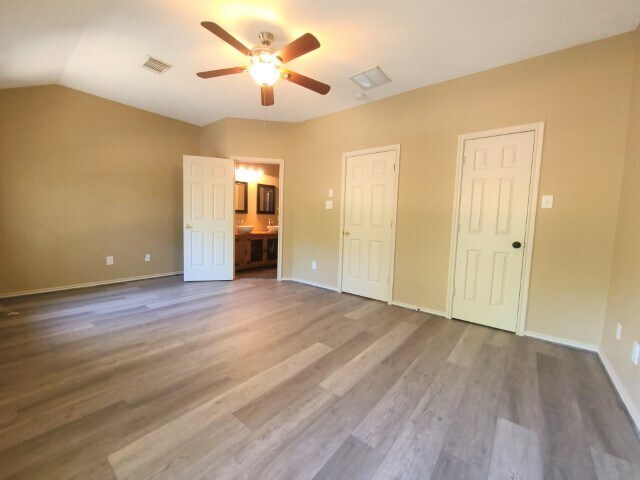 Building Photo - 138 S Walden Elms Cir