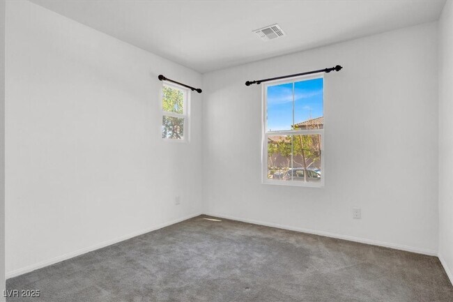 Building Photo - 1126 E Dorrell Ln