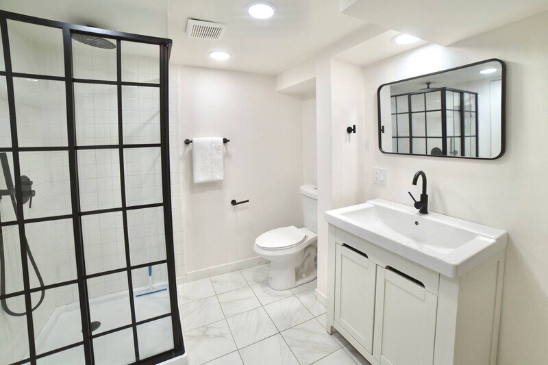 Building Photo - 368 S 700 W