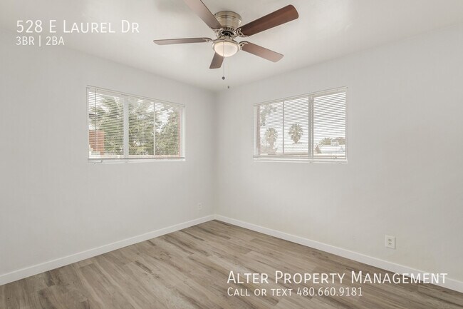 Building Photo - 528 E Laurel Dr
