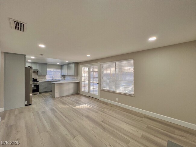 Building Photo - 3636 Bronco Rd