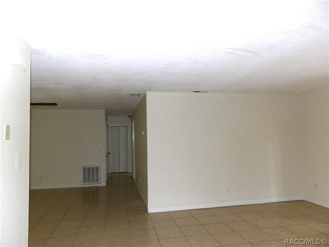 Building Photo - 8935 N Basswood Ave