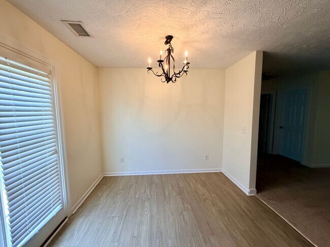 Building Photo - 1516 Destiny Dr