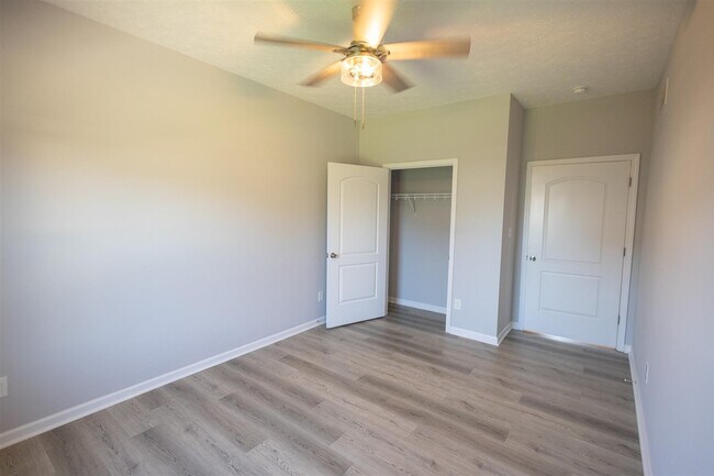 Building Photo - 2321 Trenton Ln