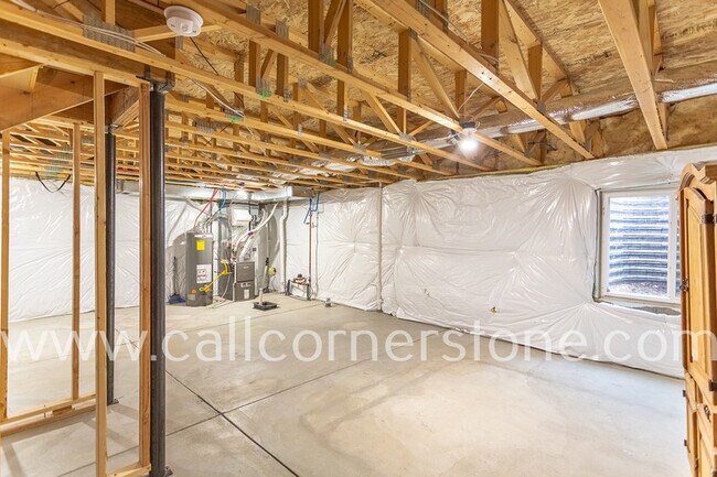 Building Photo - 1322 Antrim Loop