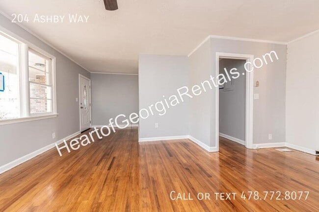 Building Photo - 204 Ashby Way