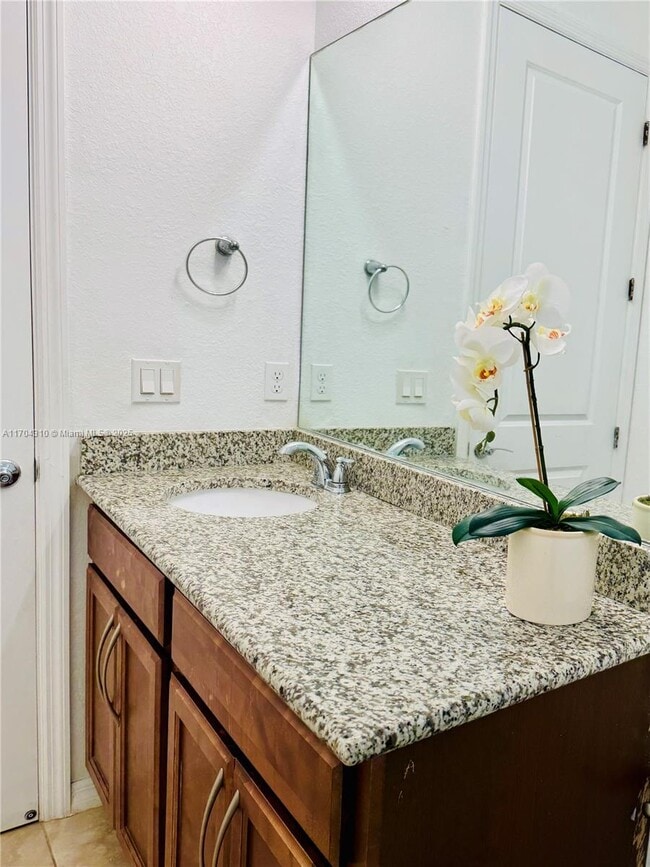 Building Photo - 3956 Poinciana Ln