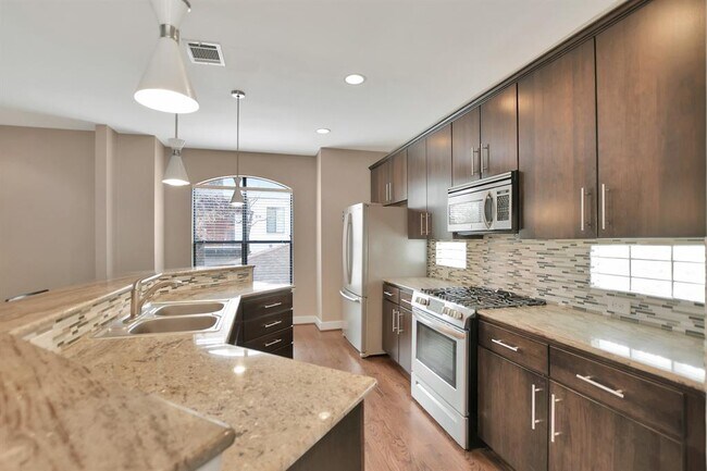 Building Photo - 4306 O'Reilly