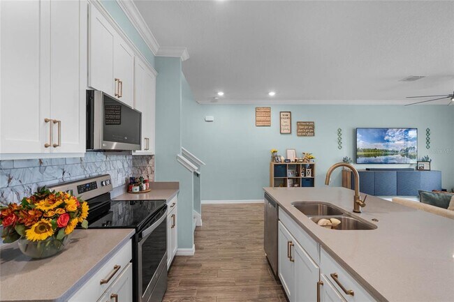 Building Photo - 15691 Willow Arbor Cir