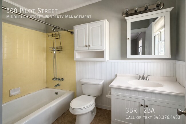 Building Photo - 500 Pilot St