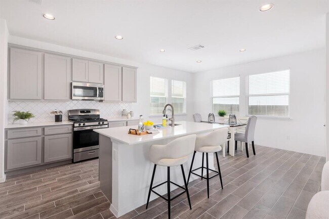 Building Photo - 1408 Flint Knapper Dr