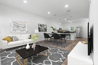 Building Photo - Woodland Place