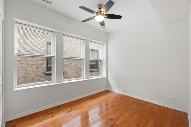 Building Photo - 7717 N Marshfield Ave