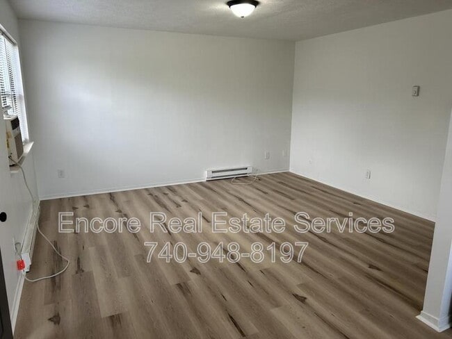 Building Photo - 270 Everett Ave