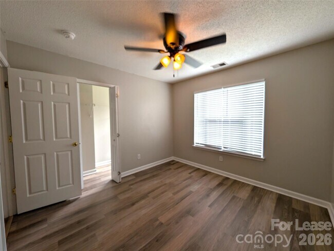 Building Photo - 7603 Lullwater Cove