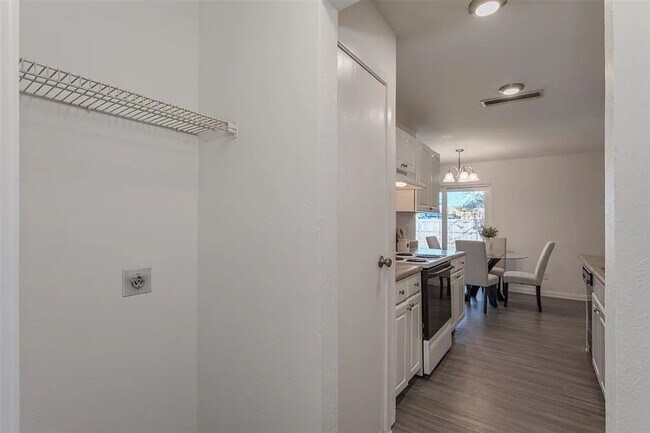 Building Photo - 3806 Cortadera Ct