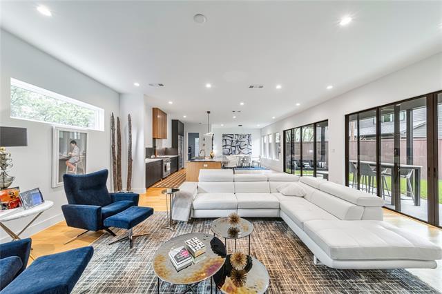 Building Photo - 9753 Mixon Dr