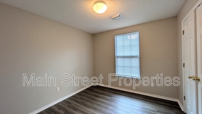 Building Photo - 8660 Figland Ave