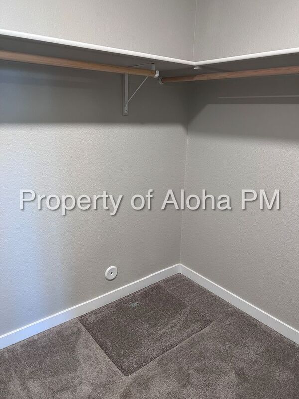 Building Photo - 2835 N Rapid Creek Way