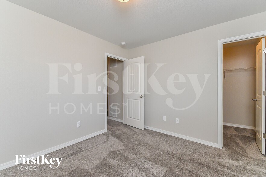 Building Photo - 7757 Benecia Dr