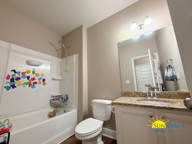 Building Photo - Spacious 4BR Home in Treasure Isle Estates in Navarre!