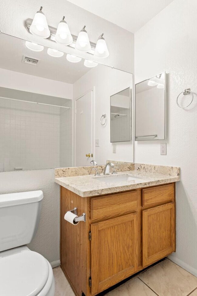 Building Photo - 7309 W Canterbury Dr