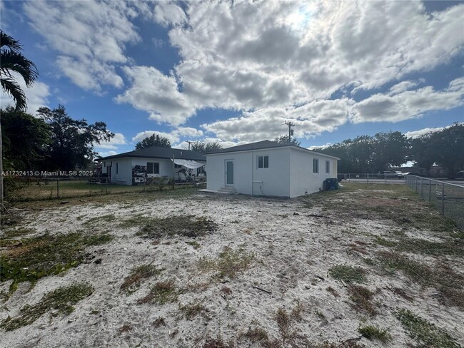 Building Photo - 1947 NW 151st St