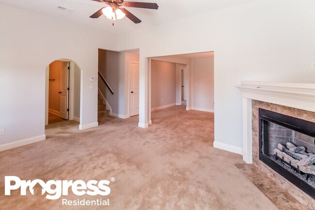 Building Photo - 5823 Bedford Pl