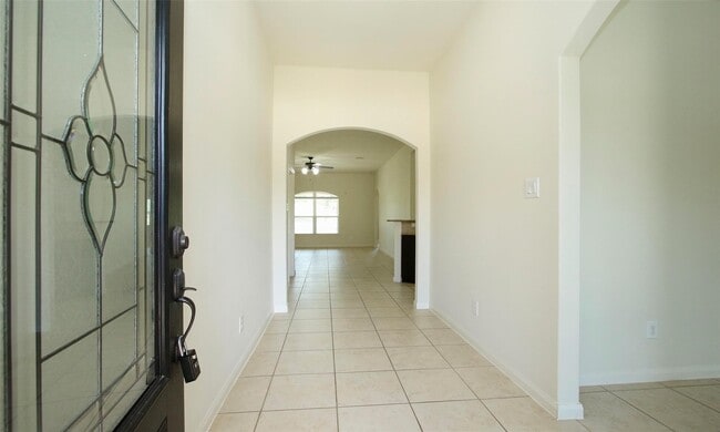Building Photo - 20559 Iron Seat Dr