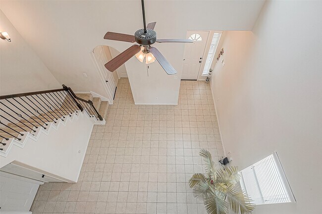 Building Photo - 13206 Versace Dr