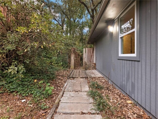 Building Photo - 2949 Judylyn Dr