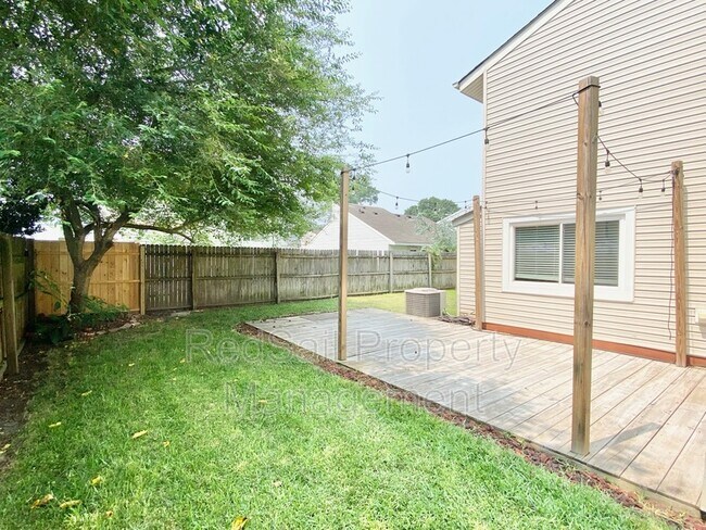 Building Photo - 3833 Foxglove Ct