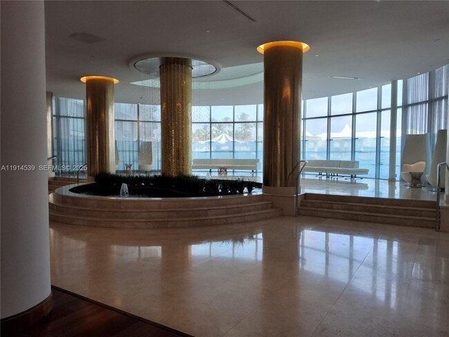 Building Photo - 5161 Collins Ave