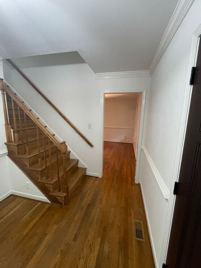 Building Photo - Gayton Green 4 Bedroom  2.5 Bath Home