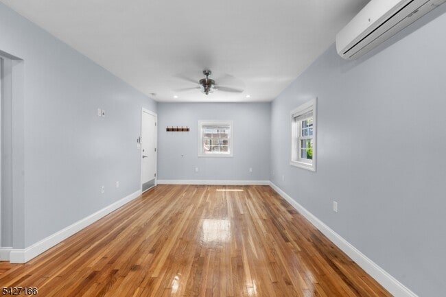 Building Photo - 12 Roosevelt Ave