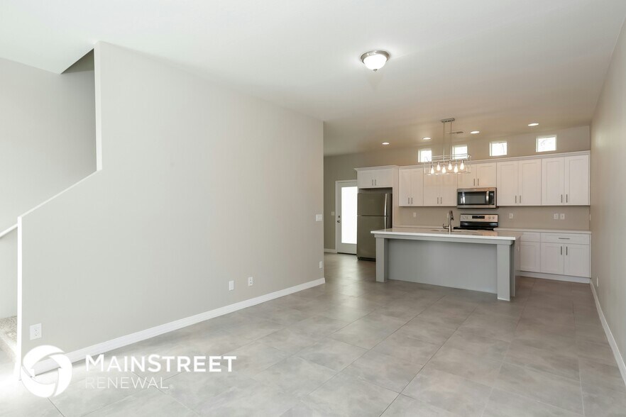 Building Photo - 2000 N 36th St