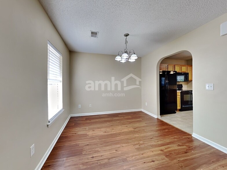 Building Photo - 228 Eagle Ridge Rd