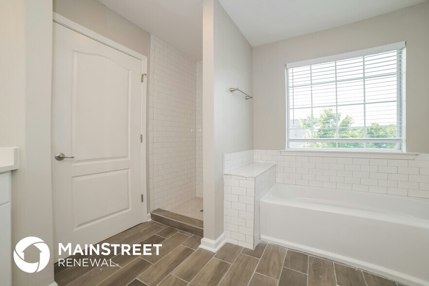 Building Photo - 3129 Tylerton Dr SW