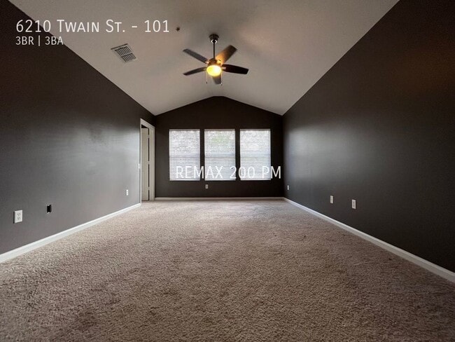 Building Photo - 6210 Twain St