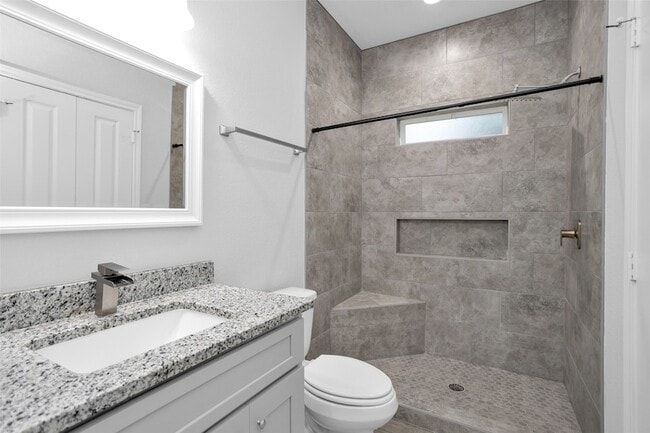 Building Photo - 16426 Eastchase St