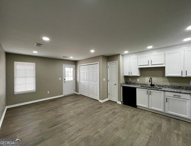 Building Photo - 57 Tucker Loop