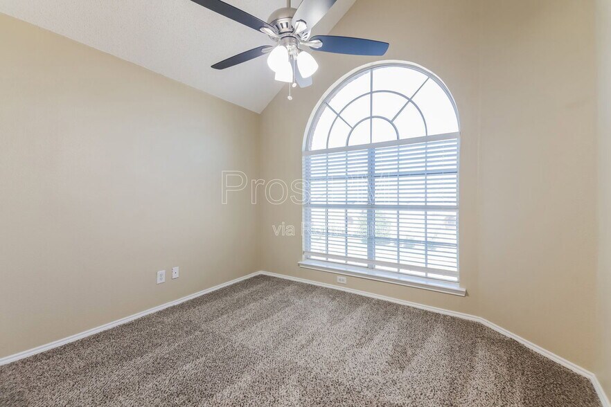 Building Photo - 4108 Creekmeadow Dr